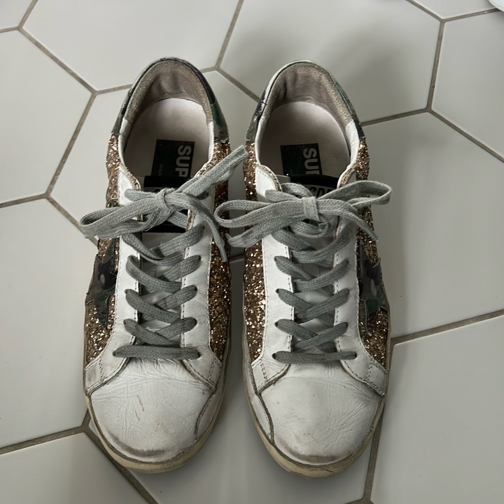 Authentic golden goose superstar Women’s size 38.